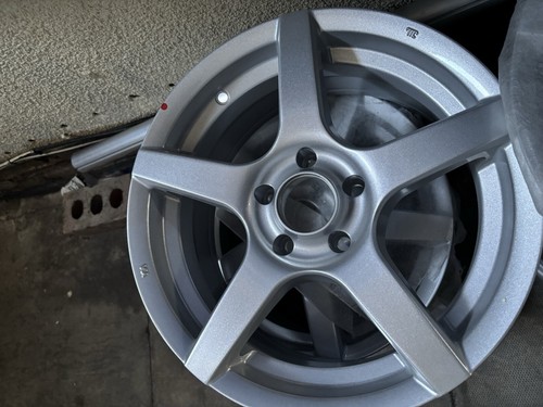 Brand new aftermarket alloy - 4,