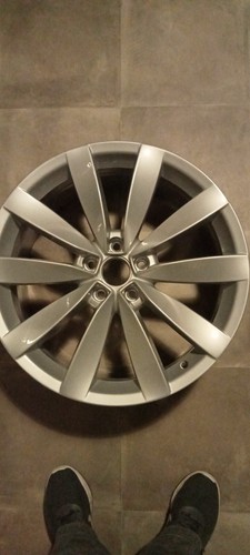 Alloy wheels - alloy,