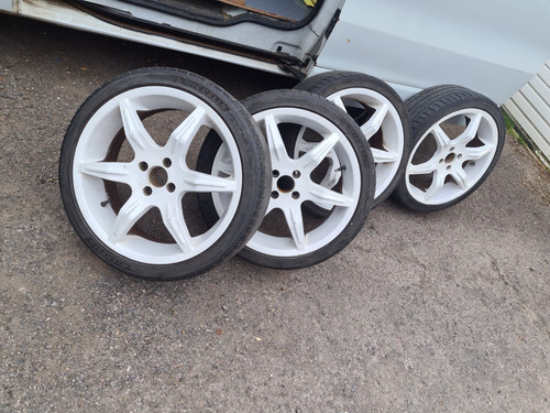 Alloy wheels - alloy,