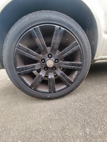 Alloy wheels - alloy,